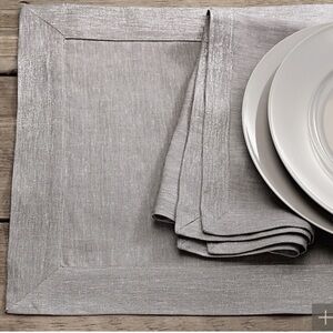 Restoration Hardware Dinner Napkins - 4 "Dune"